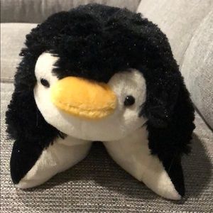 pillow pet dimensions